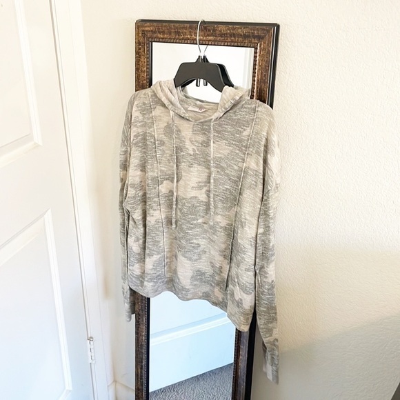 SO camo hoodie - Picture 1 of 5
